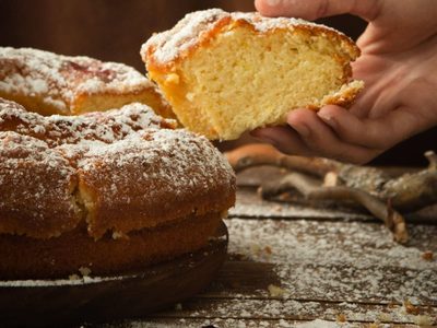 Torta matera: con 2 huevos y 2 bananas que no dan más, hacé esta exquisita receta para la hora de la merienda