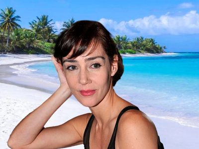Playa desolada y mar de aguas cristalinas: Paola Krum se adelantó al verano y posó en las redes