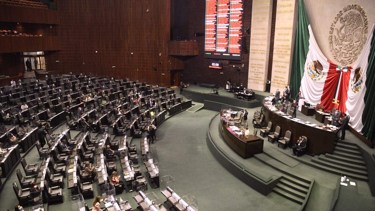 Diputados de Morena propusieron eliminar a los diputados plurinominales