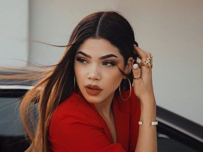 ¡Le tomaron una foto mal sentada! Kenia Os traicionada por un vestido muy pequeño