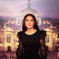 "¡Mimosas!" Salma Hayek y Kate Moss se tocaron todo ¡Qué amigas!