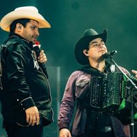 No podían cantar narcocorridos en Chihuahua: Julión Álvarez y Alfredo Olivas deben pagar multa