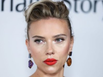Scarlett Johansson podría protagonizar el remake de un famoso musical de los 80's