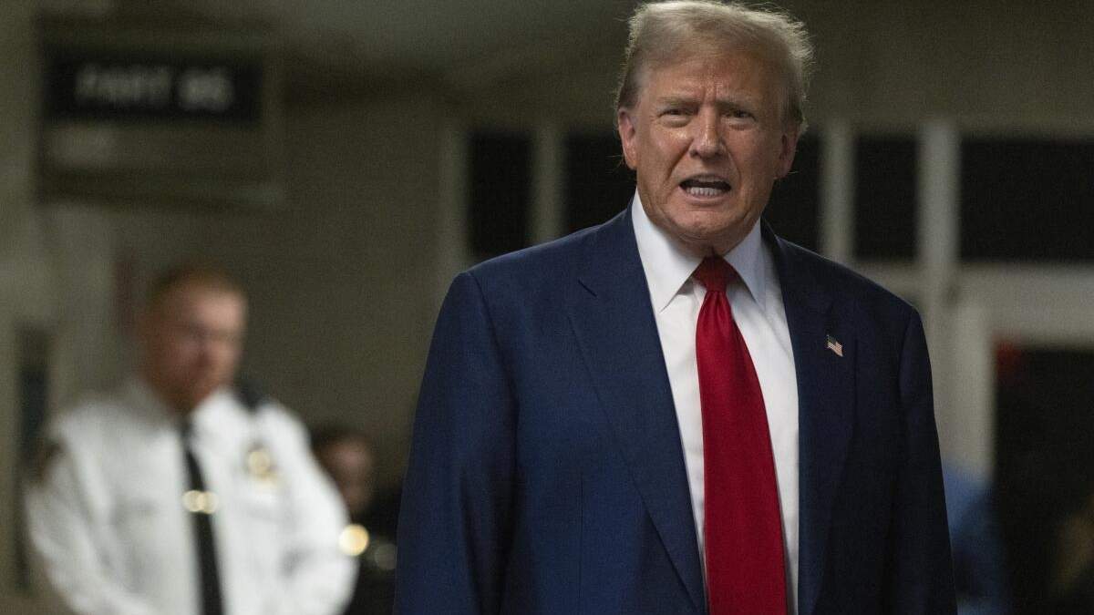 El expresidente estadounidense Donald Trump en el tribunal en la ciudad de Nueva York el 30 de abril de 2024