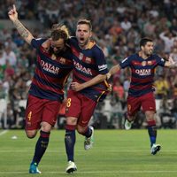 Barcelona, Atlético y Real Madrid ganan y mantienen la lucha por el campeonato español