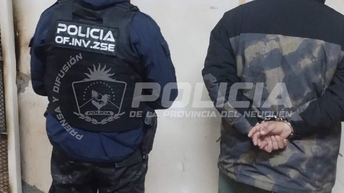 El hombre tenía pedido de captura por otros dos hechos de robo. Fuente: (Policía de Neuquén)
