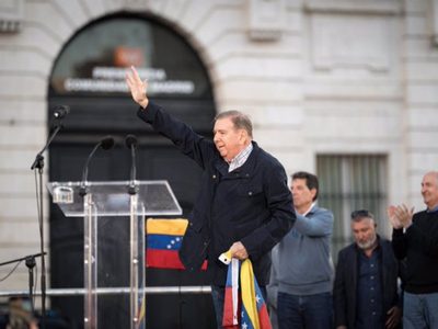 Edmundo González participa en movilización en Madrid dos meses después de comicios venezolanos