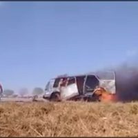 Dos personas fallecen calcinadas tras percance carretero en Jalisco