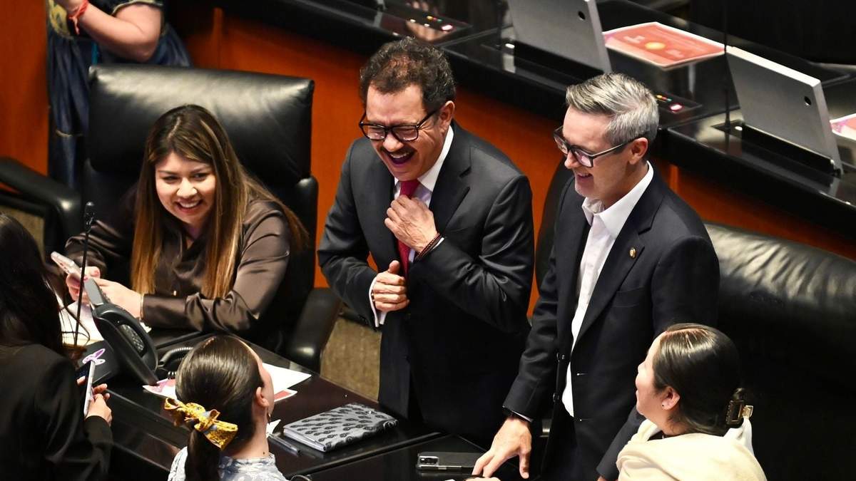 Sesión en el Senado de la República