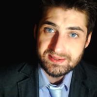 Tremendo: el youtuber que amenazó a Cristina Kirchner tiene una foto autografiada por Videla