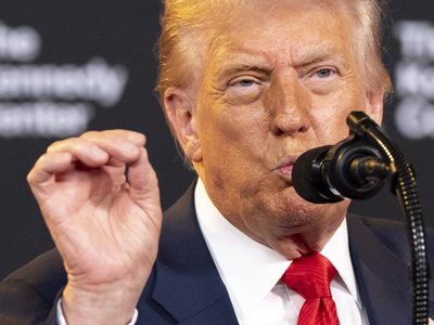 Gobierno de Trump revisa a los 55 millones de extranjeros con visas en busca de violaciones