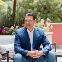 Alcalde de San Miguel de Allende usa reloj Rolex para “demostrar” la buena seguridad del municipio