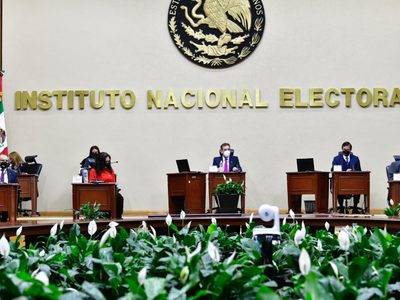 Por gastos de campaña, INE alista multas a partidos por mil 203 mdp