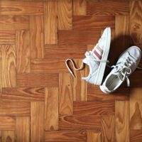 En pocos pasos, el secreto para tener tu piso de parquet limpio y cuidado