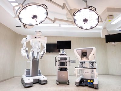 Un hospital argentino incorporó un robot quirúrgico