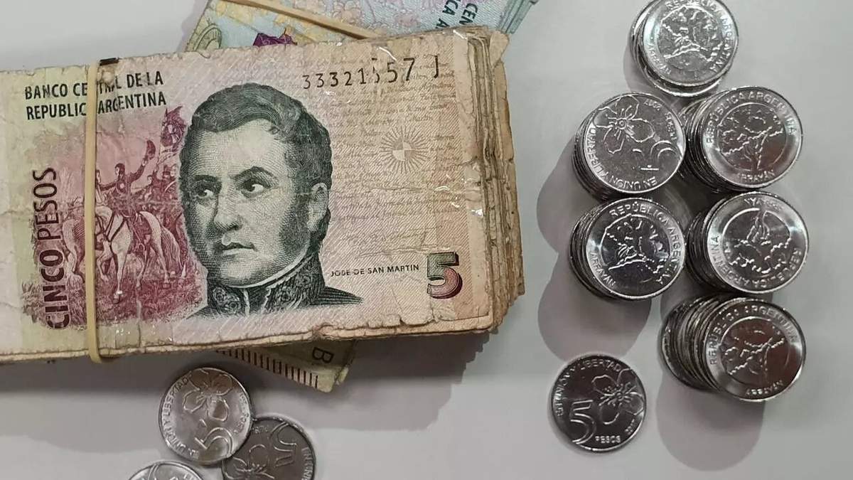 Se prorrogó la fecha límite para cambiar los billetes de $5. Fuente: (Twitter)