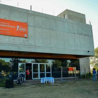 Estuvo con una infectada, fue a una fiesta con amigos, y ahora se enteró que tiene coronavirus