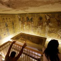 Descubren dos cámaras ocultas en tumba de Tutankamón