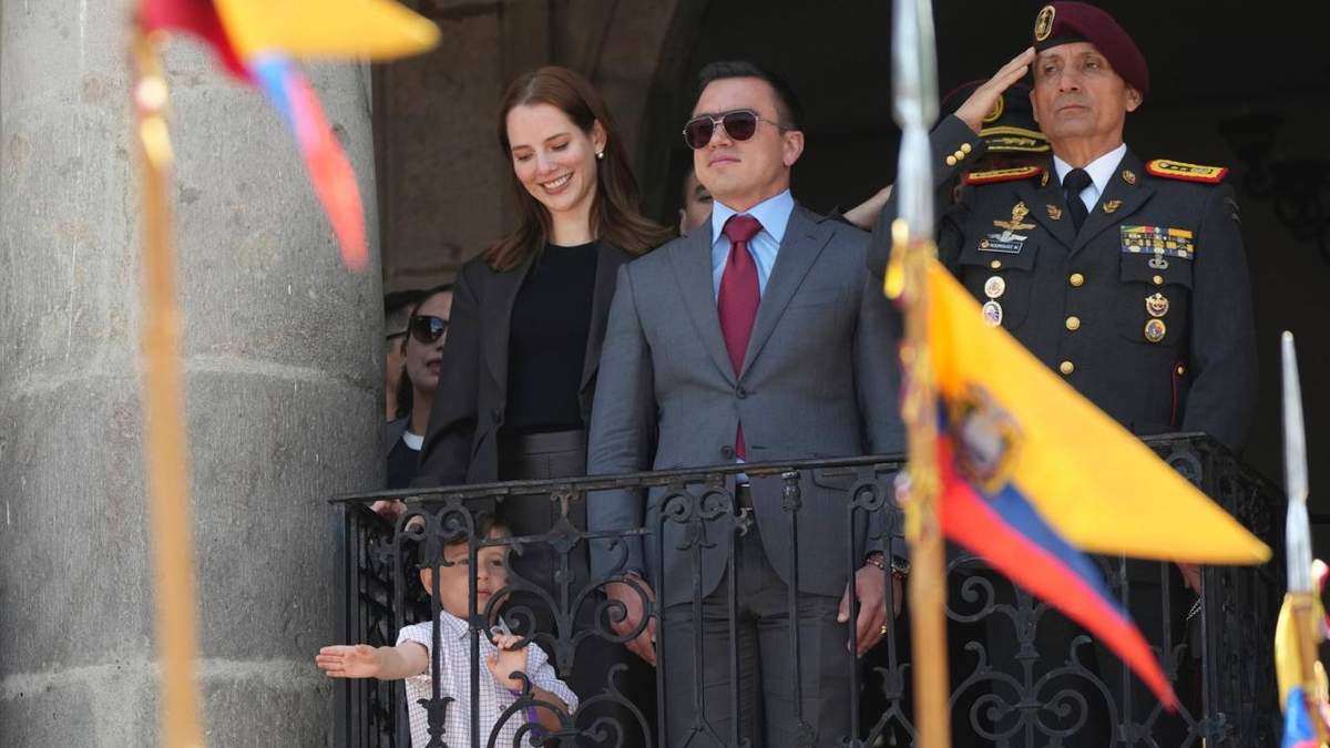 Noboa, el presidente candidato. Saltarse la ley