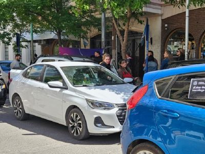 Sejun endureció las medidas de fuerza y se manifestó en las puertas del Tribunal Superior de Justicia
