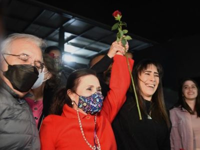 Afuera de Santa Martha, Rosario Robles insiste: “Soy inocente y eso se va a comprobar” (Video)