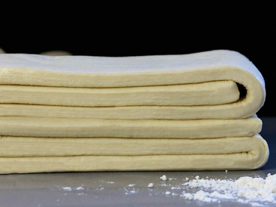Masa de hojaldre sin manteca: preparala con solo 4 ingredientes y ahorrá más de lo esperado para tu tarta