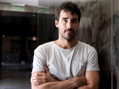 Se accidentó Nacho Viale: mientras manejaba su motocicleta, fue embestido por un automóvil
