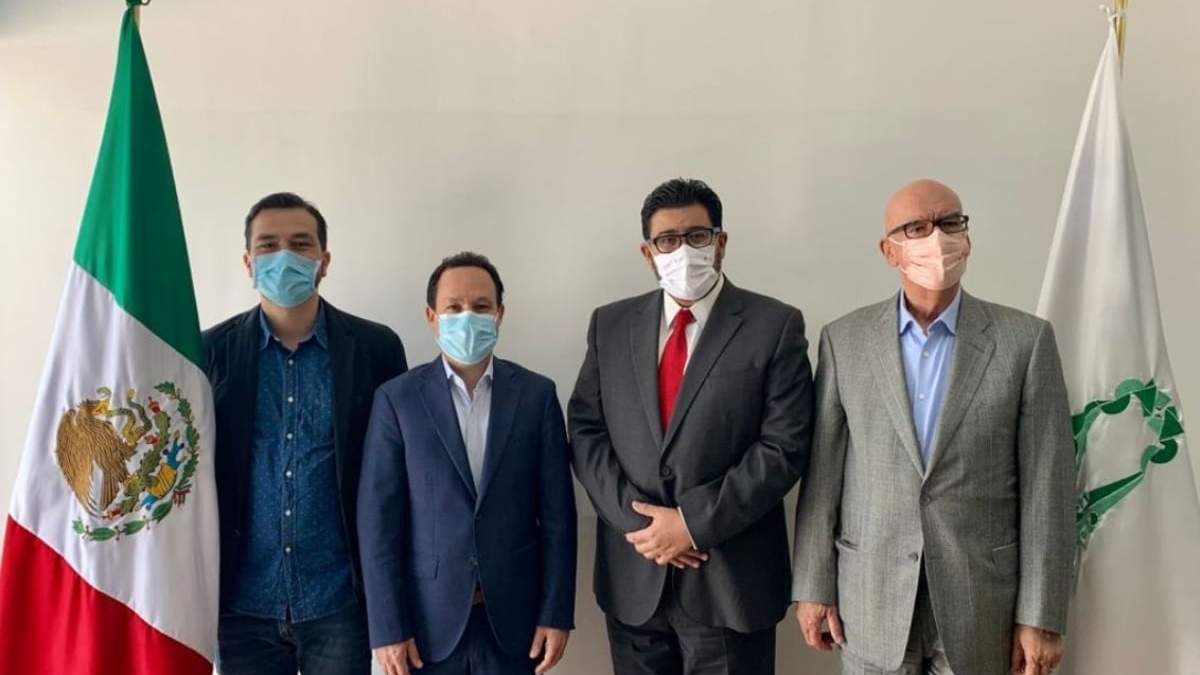 El presidente del TEPJF, Reyes Rodríguez Mondragón, con dirigentes de Movimiento Ciudadano