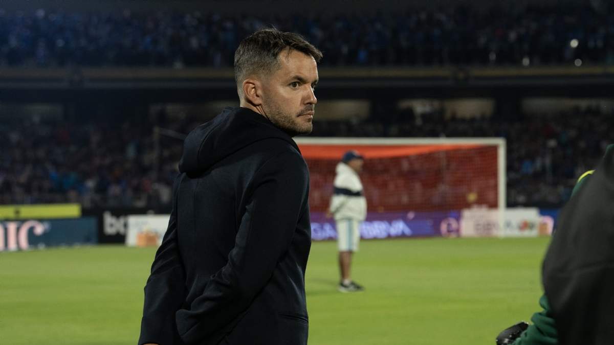 Nicolás Larcamón, DT