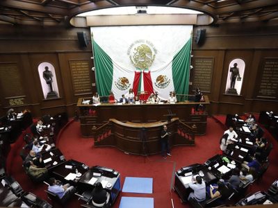 Congreso de Michoacán denunciará al Movimiento del Sombrero por protesta en el Palacio Legislativo
