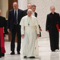 El Papa adelgaza las competencias sobre inversiones y compras en el Vaticano