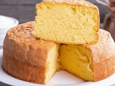 Poné la pava y hacete esta torta matera de frutas, húmeda por dentro y crocante por fuera, fácil y rendidora