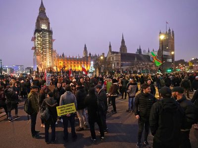 Los contagios de ómicron se triplican en Reino Unido en 24 horas