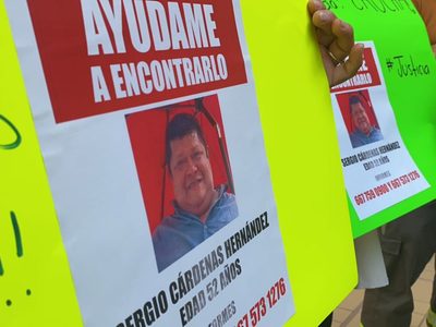 Hijas de repartidor de El Debate suplican a secuestradores por el regreso de su padre