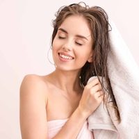 No gastes de más: así podés preparar la milagrosa mascarilla que deja tu cabello hidratado y libre de frizz
