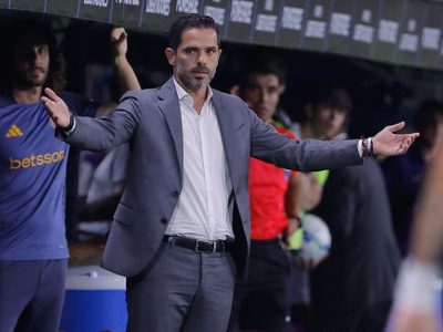 Los cuatro jugadores castigados por Fernando Gago en Boca que perdieron su lugar