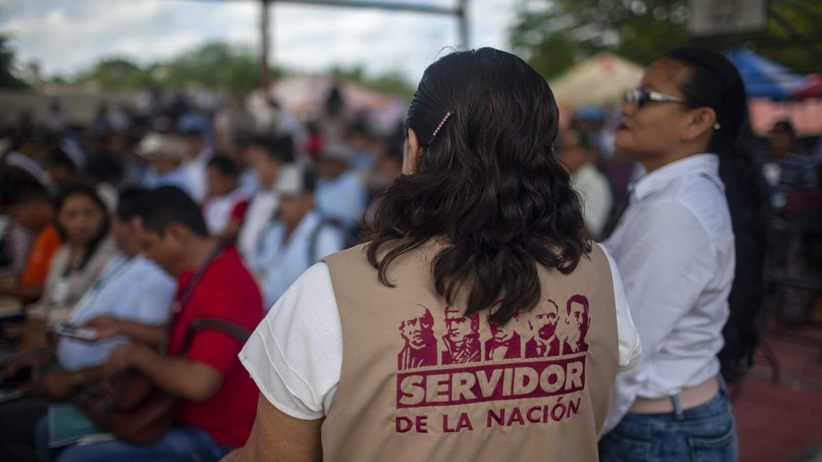 Servidores de la Nación. Receso inmediato