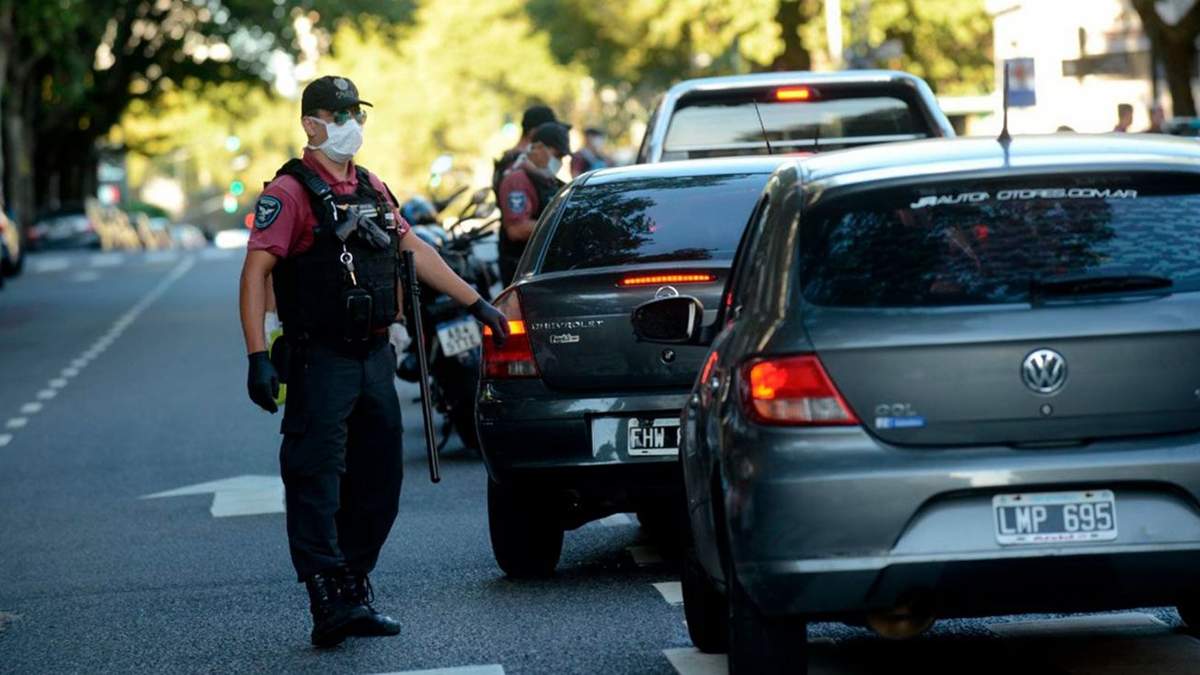 Control vehicular en cuarentena. Fuente: (Twitter)
