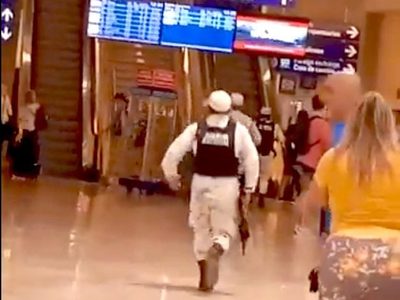 Autoridades descartan balacera en aeropuerto de Cancún, fue una banda de equipaje (Video)