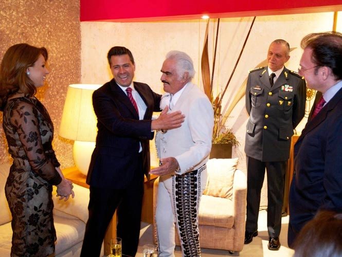 pena-con-chente-fernandez1