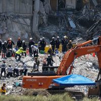 Suman 20 muertos por derrumbe de edificio en Miami; hay 128 desaparecidos