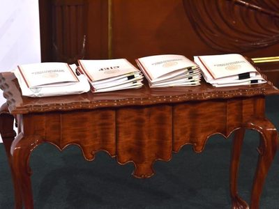 No hay condiciones para reflexionar, discutir y aprobar las 20 iniciativas AMLO: CCE