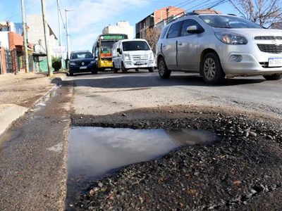 Para el defensor del pueblo "es tremendo" el daño ambiental por los desbordes cloacales en La Sirena