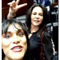 "Ya se va, es una huevona”, lanza María Clemente García a diputada panista (Video)