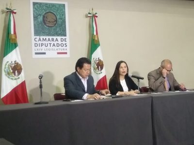 Diputados posponen discusión del presupuesto por bloqueo de campesinos