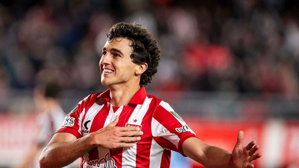 Gastón Benedetti anotó un golazo para Estudiantes pero no alcanzó.