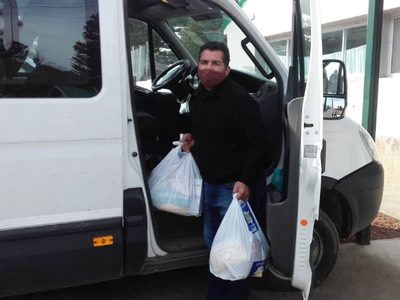 Villa Pehuenia y Moquehue: continúa la entrega de módulos alimentarios en escuelas