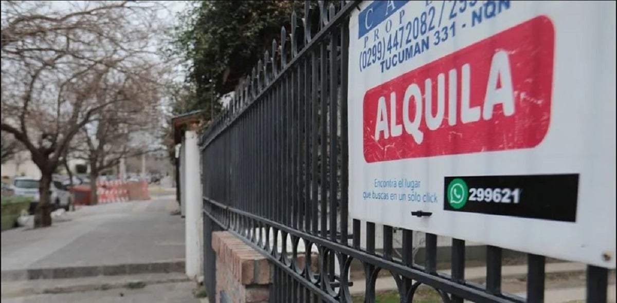 El valor de los alquileres, que rondan los 500 mil pesos en promedio, representa el 35 % de los ingresos familiares. Fuente: (Noticias nqn)