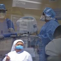 Con 16 decesos en 24 horas, México suma 141 muertes por covid-19