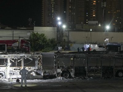Netanyahu ordena arreciar la ofensiva en Cisjordania tras explosiones de autobuses cerca a Tel Aviv